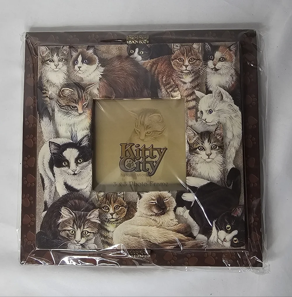​Kitty City 3x3 Photo Frame Revelations Cats Kittens Collage Art NIP CUTE!